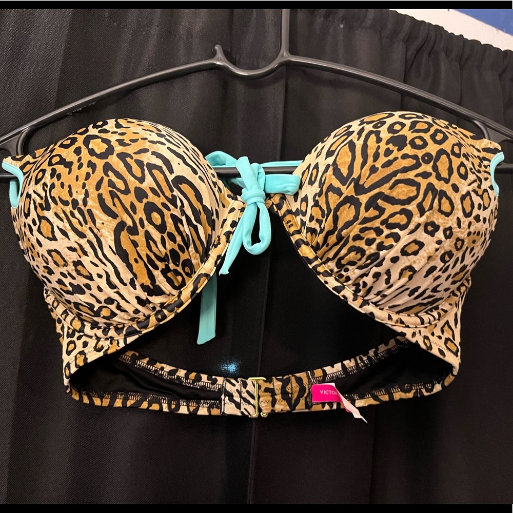 Victoria’s Secret bikini top